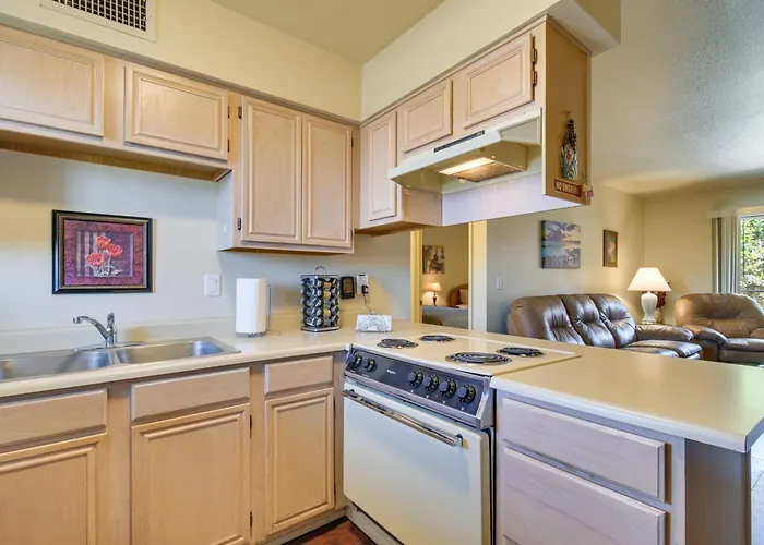 1 Mi To Beach: Havasu W/ Balcony Holiday home *