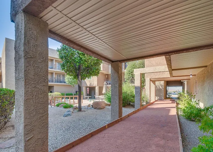 1 Mi To Beach: Havasu W/ Balcony Lake Havasu City