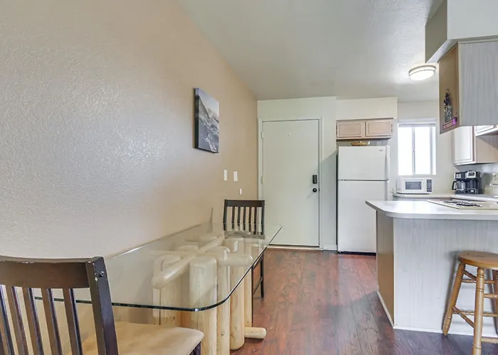 1 Mi To Beach: Havasu W/ Balcony